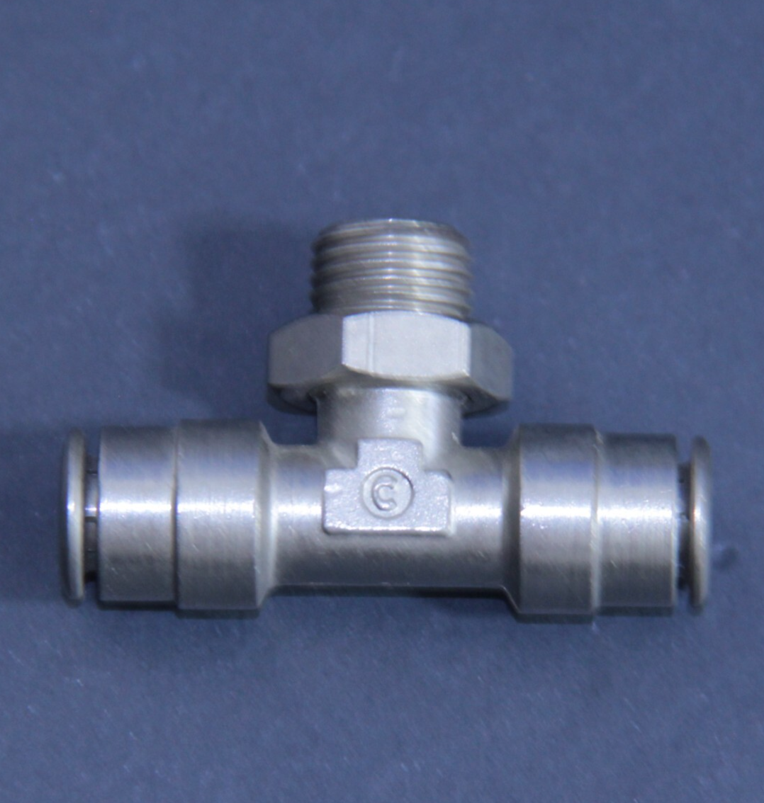 4x Camozzi Push-to-Connect Run Tee – 1/4" OD Tube x 1/8" MPT Male SWIVEL Used