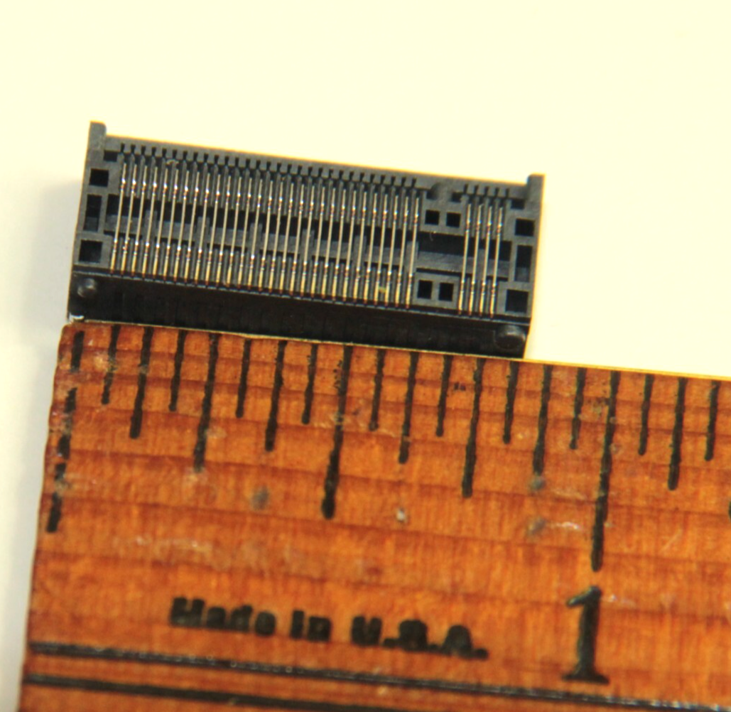 150+ PCI Express PCIe M.2 Server Connector NGFF H8.5mm KM 10131758-001RLF 67 Pin