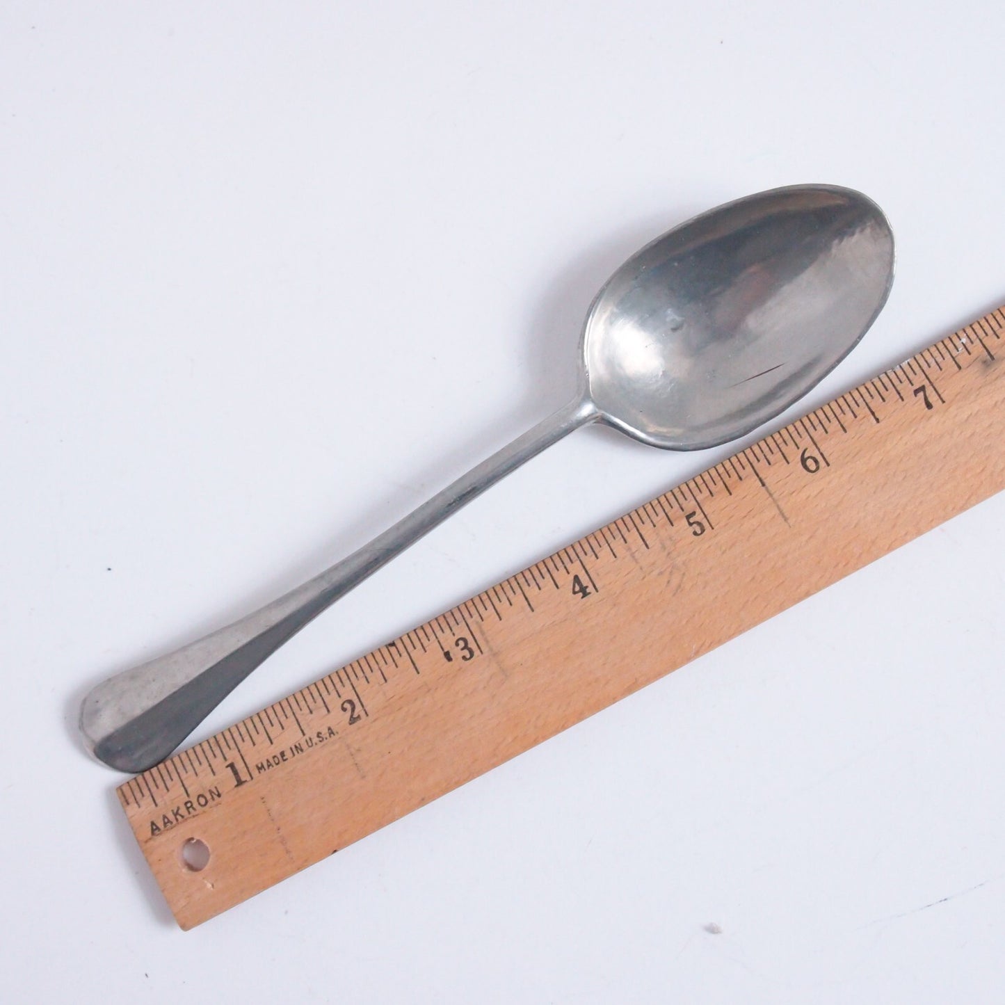 Vintage Set of 12 Britannia Pattern Pewter Spoons St. Genevieve Foundry w Stand