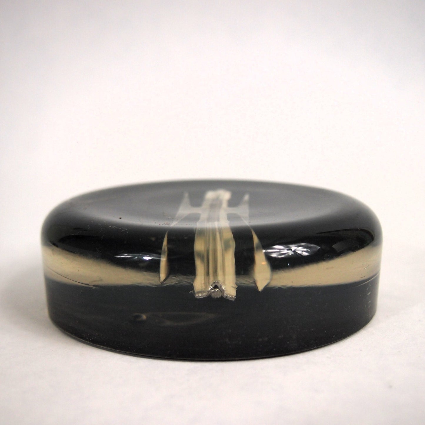 Los Alamos Nuclear Test Site Razor Wire in Lucite Paperweight | UV REACTIVE 💥