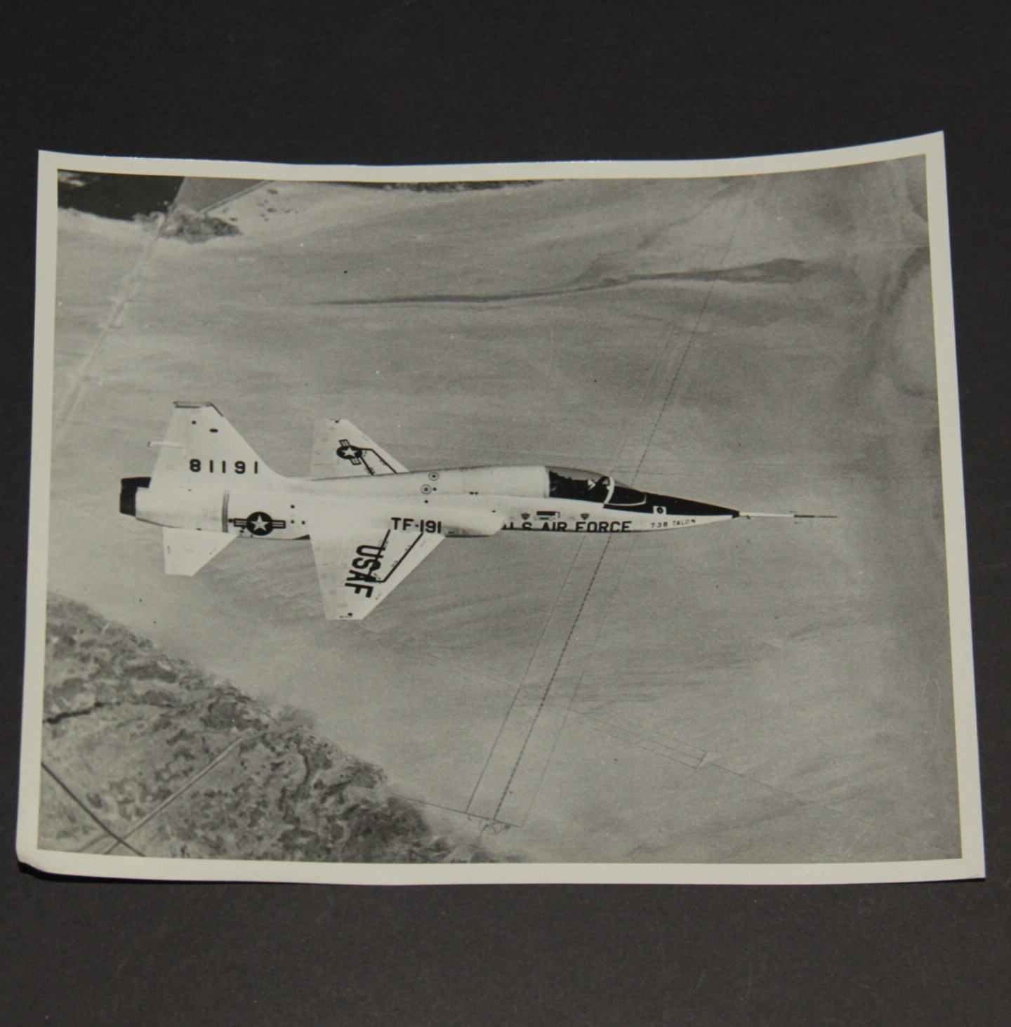 Northrop YT-38-5-NO 58-1191 in flight ^ Edwards AFB 8x10 Press Release Photo āļø