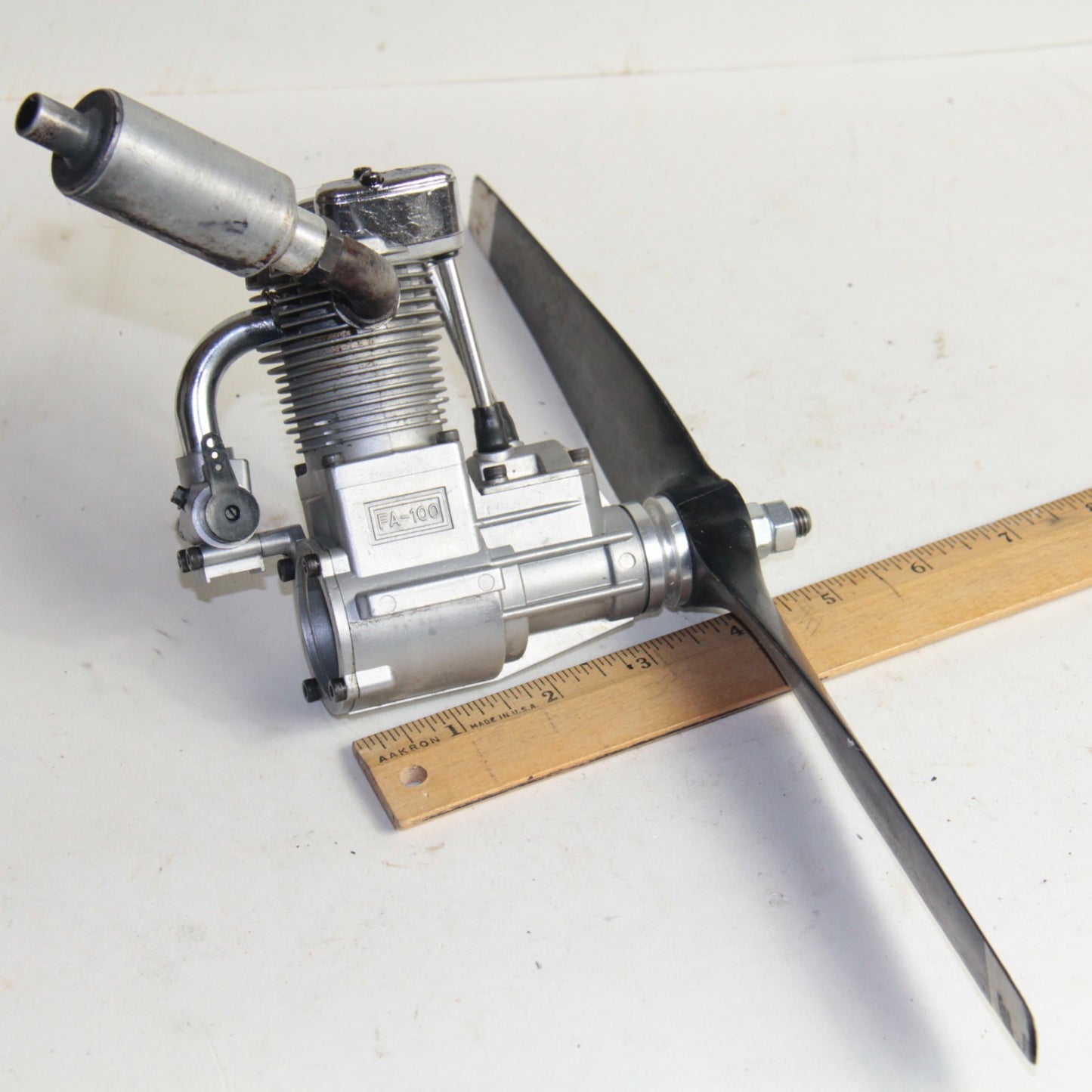 Saito FA-100 RC Glow Engine β Airplane Motor w/ Muffler & Propeller π©οΈ XOLEV