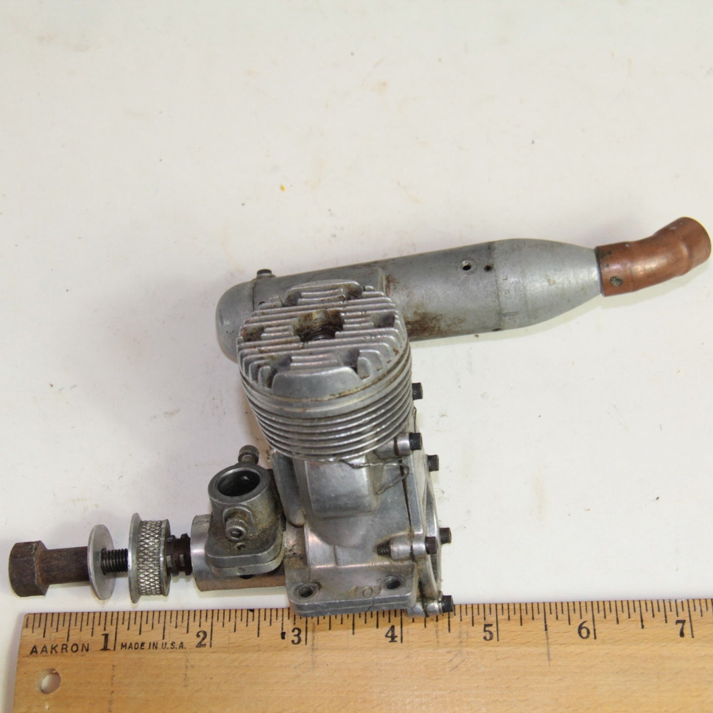 Unknown 401 RC Glow Engine β Vintage Airplane Motor w Muffler β π©οΈ XOLEV