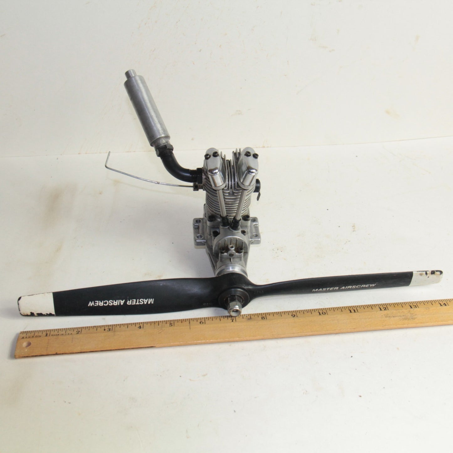 Saito FA-91 RC Glow Engine β Airplane Motor w/ Muffler & Propeller π©οΈ XOLEV