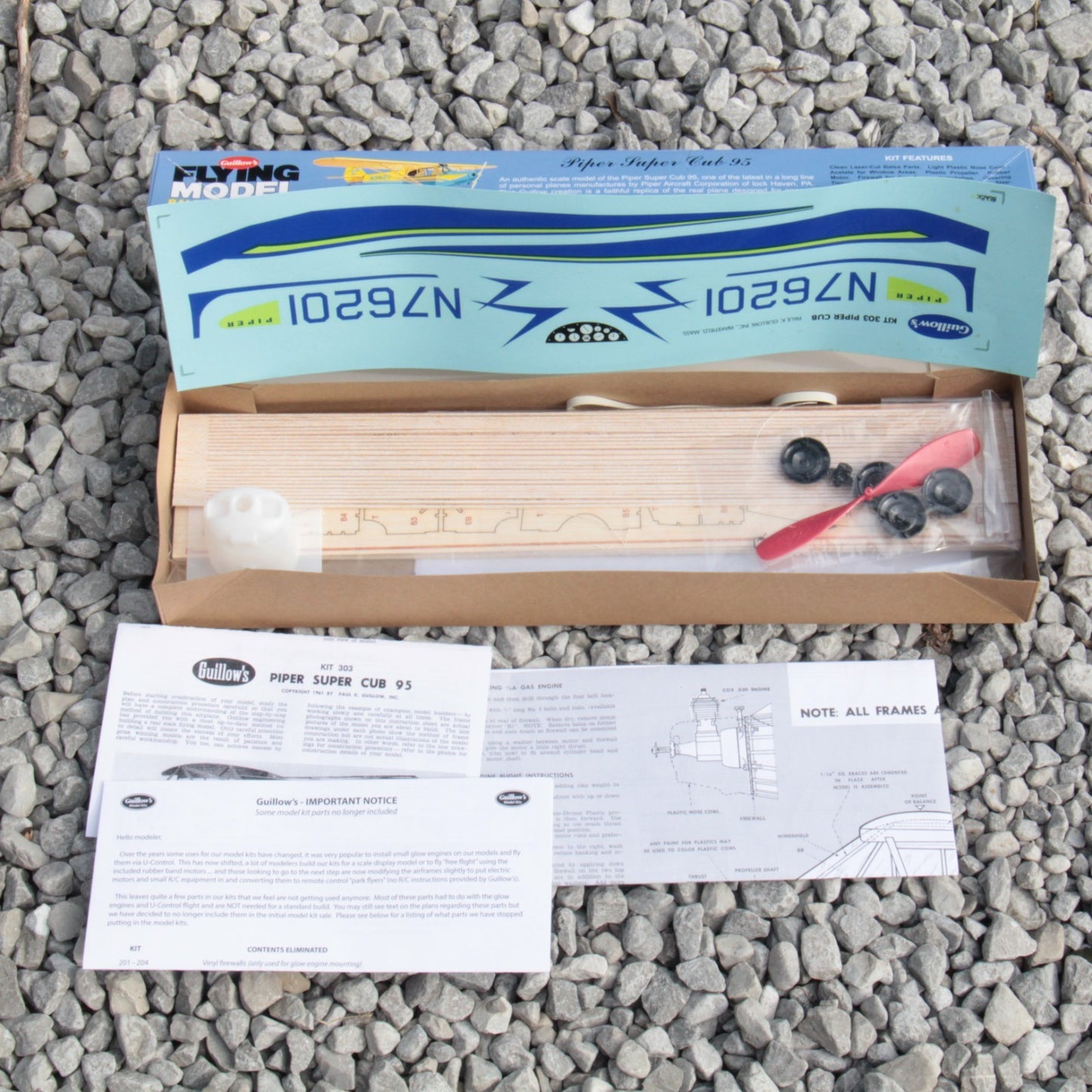Guillow’s Balsa Airplane Kit Piper Super Cub 95 #303 – 24″ Wingspan Flying Model