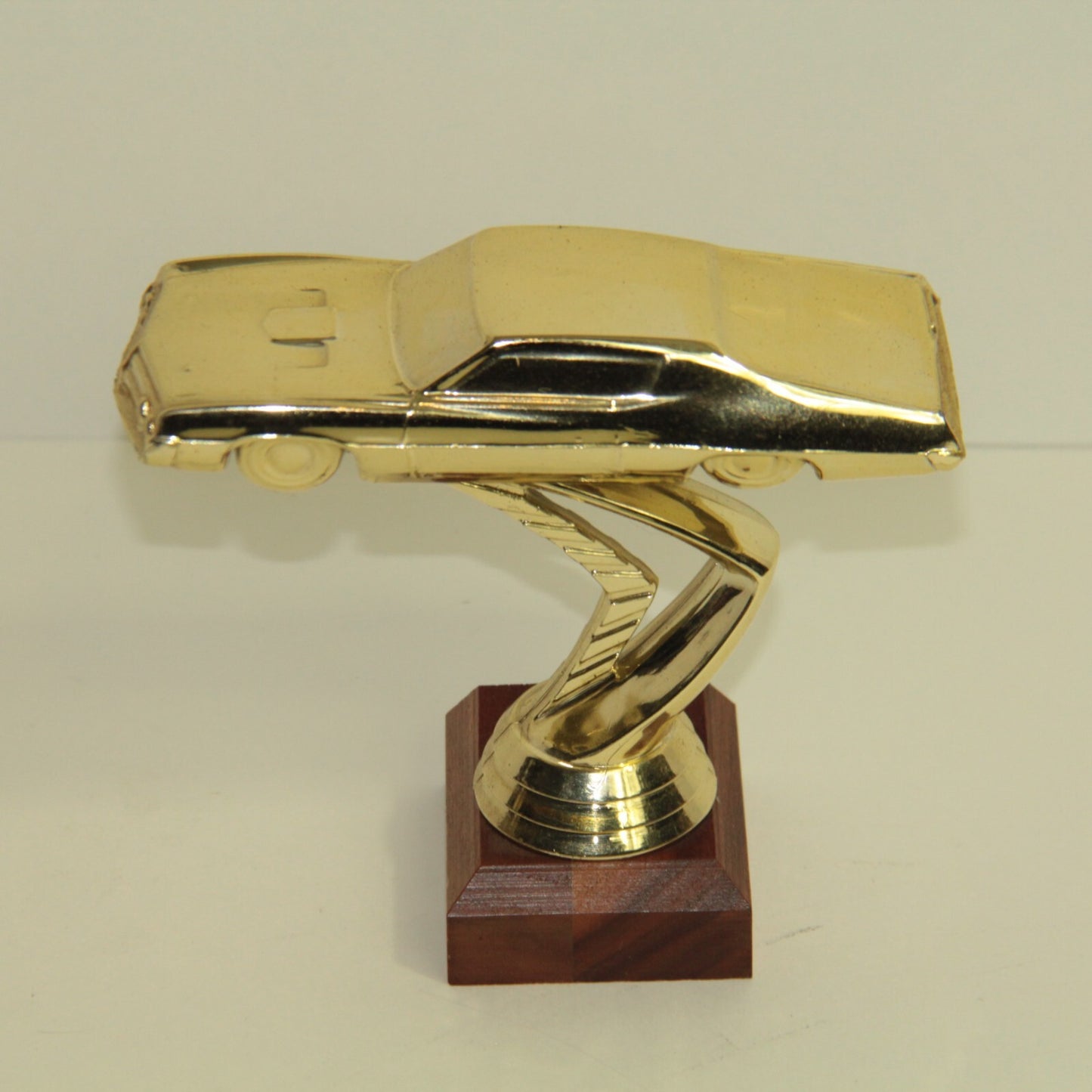 Vintage 1970's Muscle Stock Car Trophy Topper ā 4.5" Tall ā Gold on Wood Base