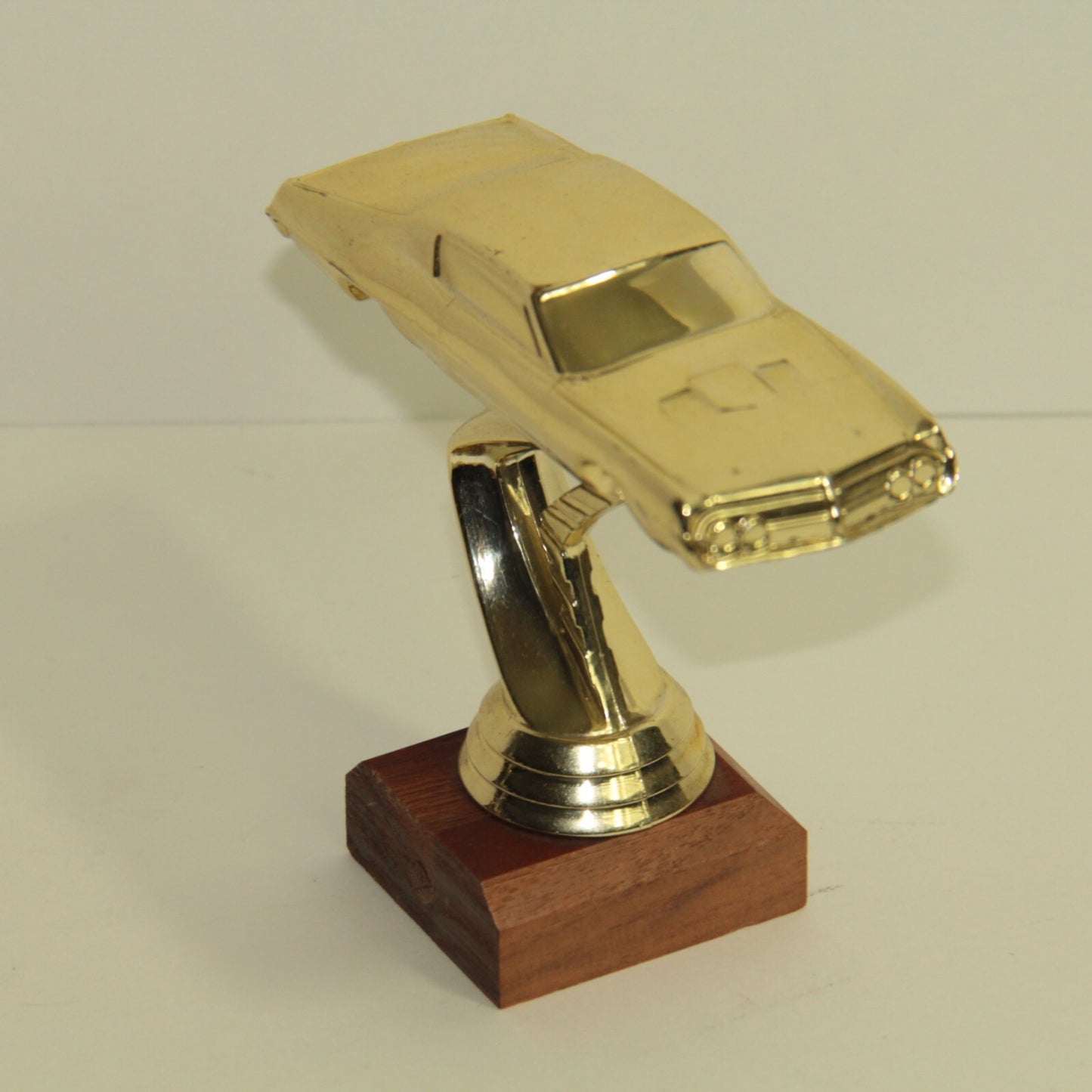 Vintage 1970's Muscle Stock Car Trophy Topper ā 4.5" Tall ā Gold on Wood Base