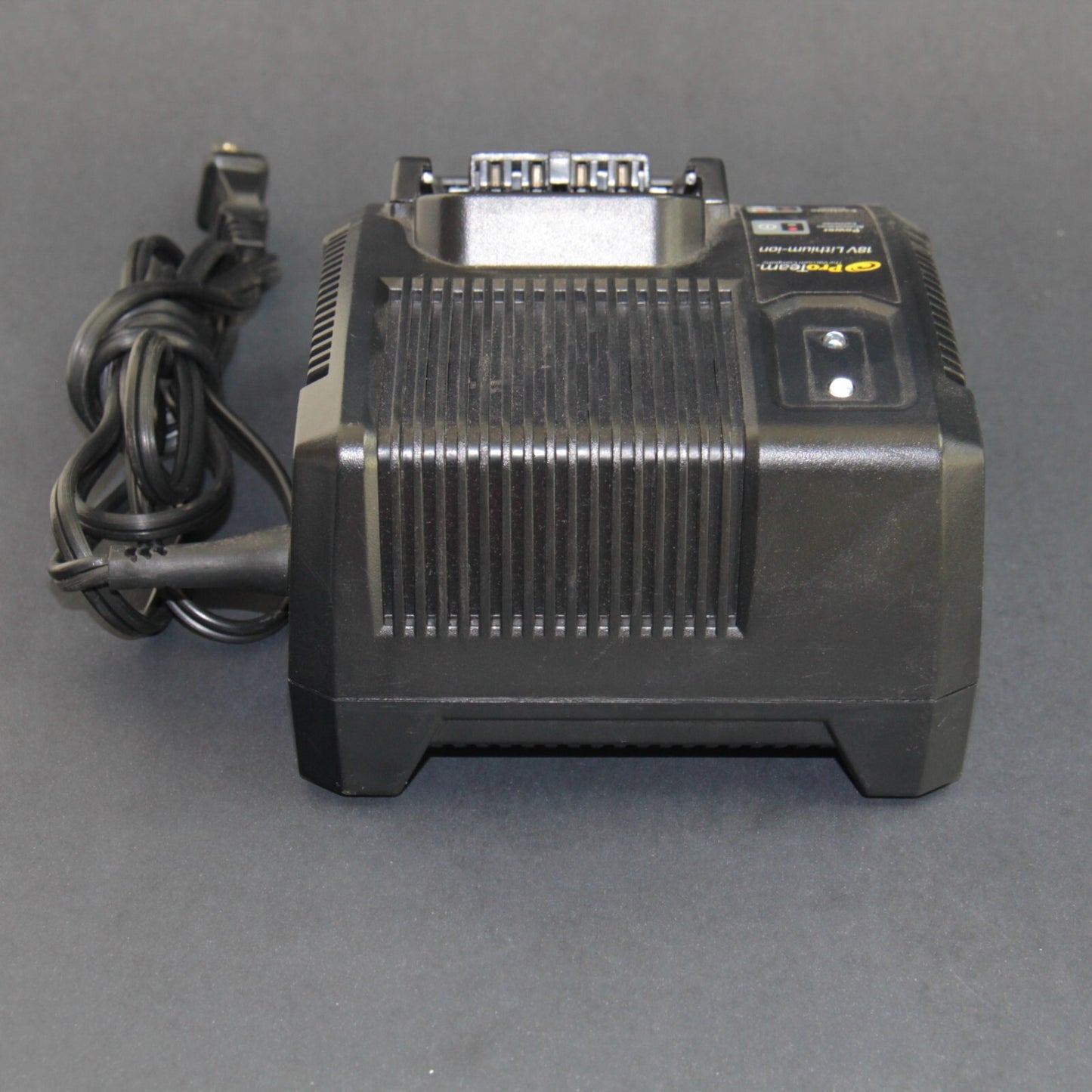 ProTeam 18V Battery Charger R840091 (107201) | For Battery R84008 - Ridgid WORKS