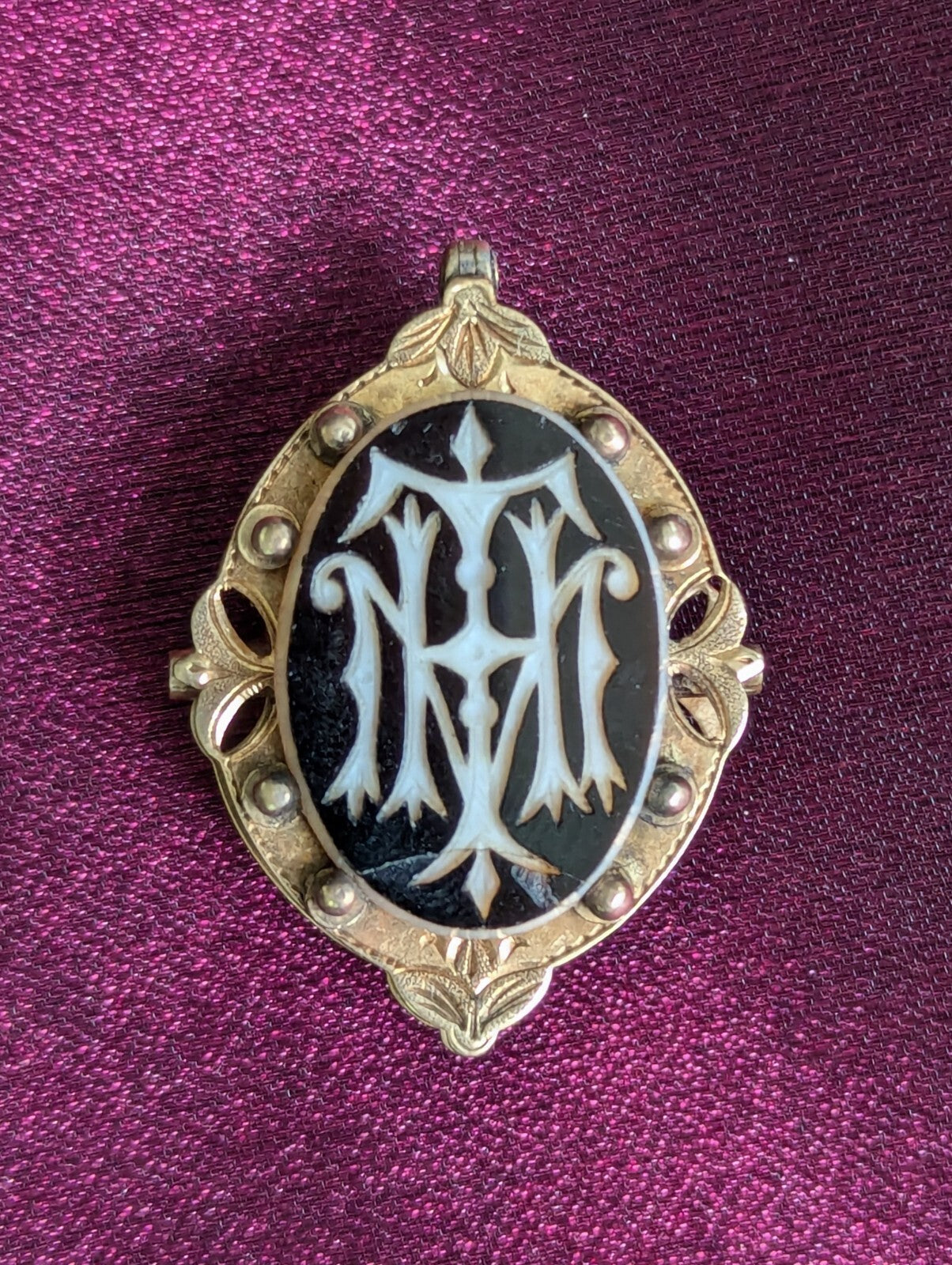 Antique Victorian Double Cameo Pendant Locket - 18k Gold