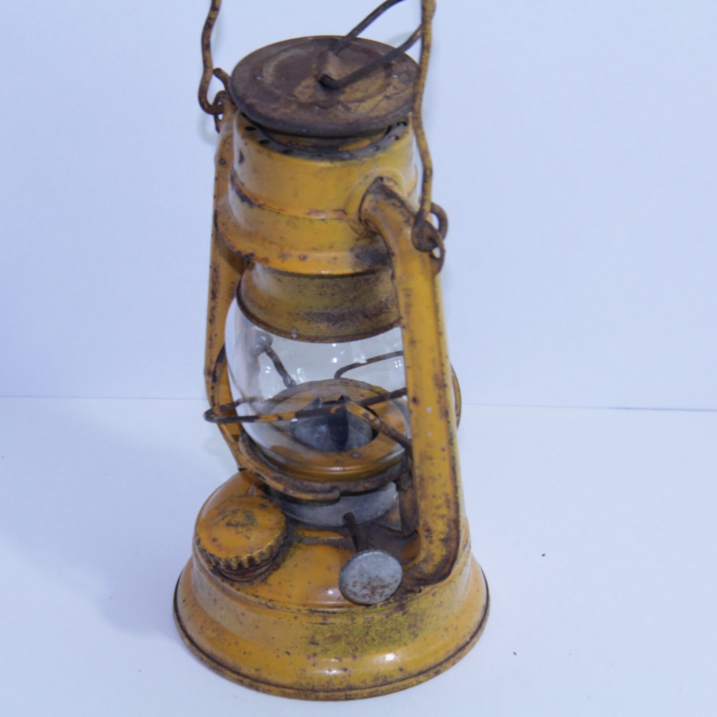 Vintage Winged Wheel #350 Lantern – Yellow w Glass Globe – Made in Japan – 7"