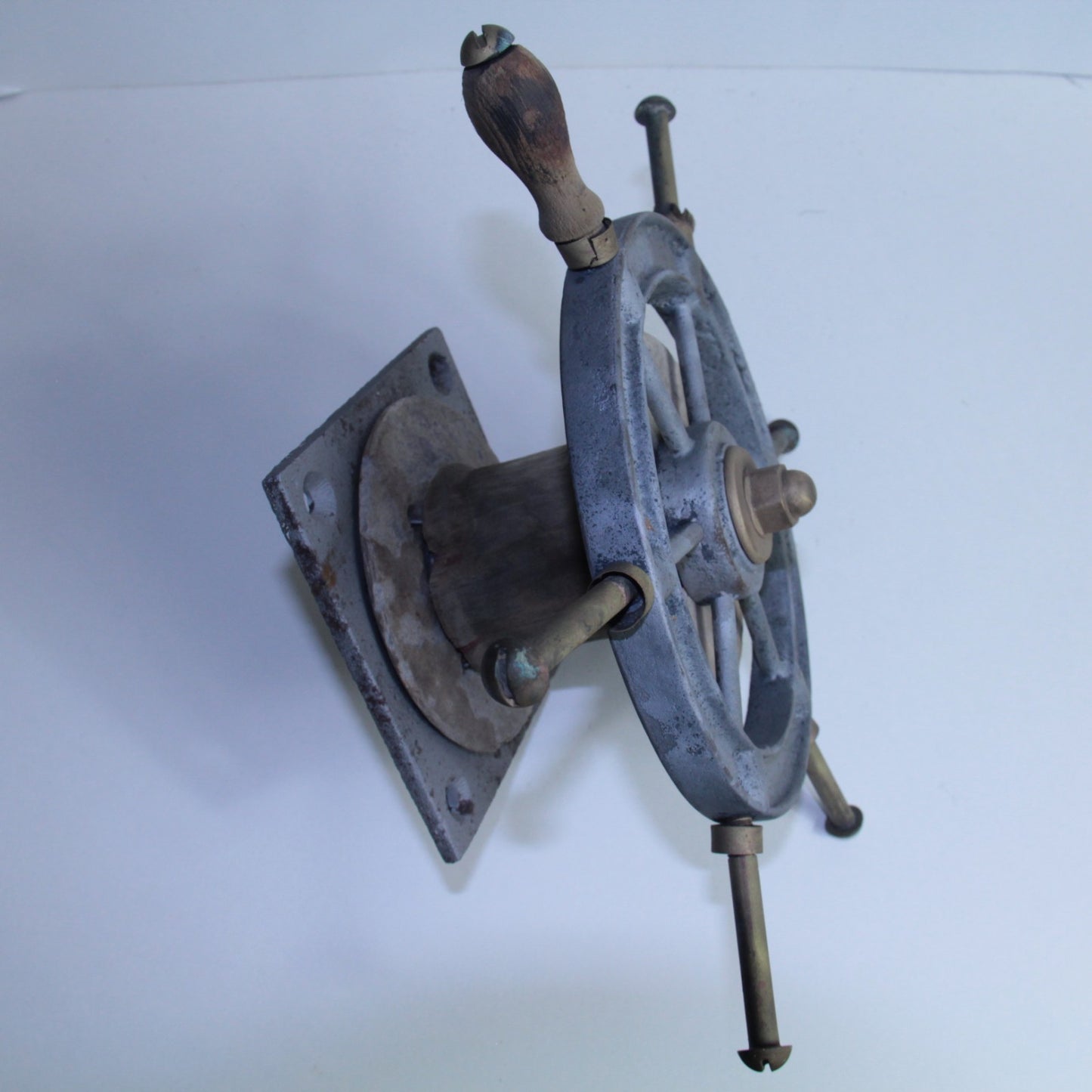 Vintage 12" Brass & Steel Ship's Wheel – Nautical Captain's Helm