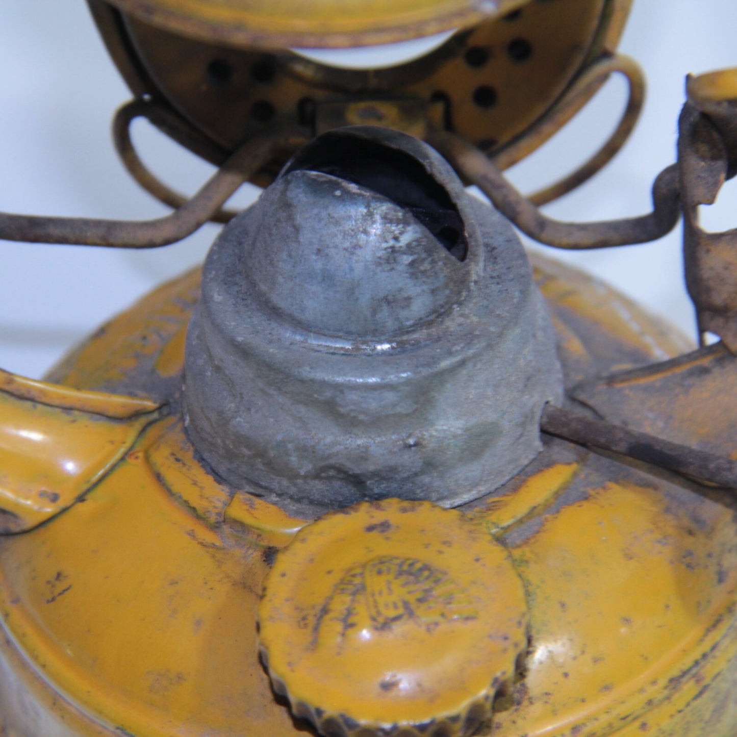Vintage Winged Wheel #350 Lantern – Yellow w Glass Globe – Made in Japan – 7"