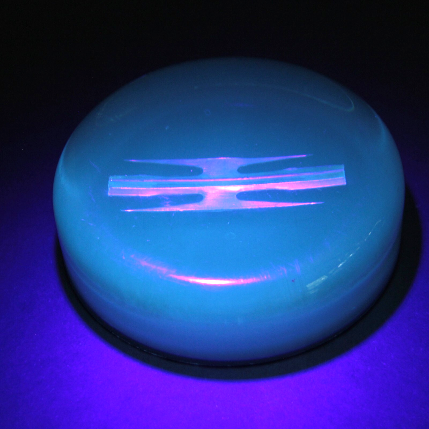 Los Alamos Nuclear Test Site Razor Wire in Lucite Paperweight | UV REACTIVE 💥