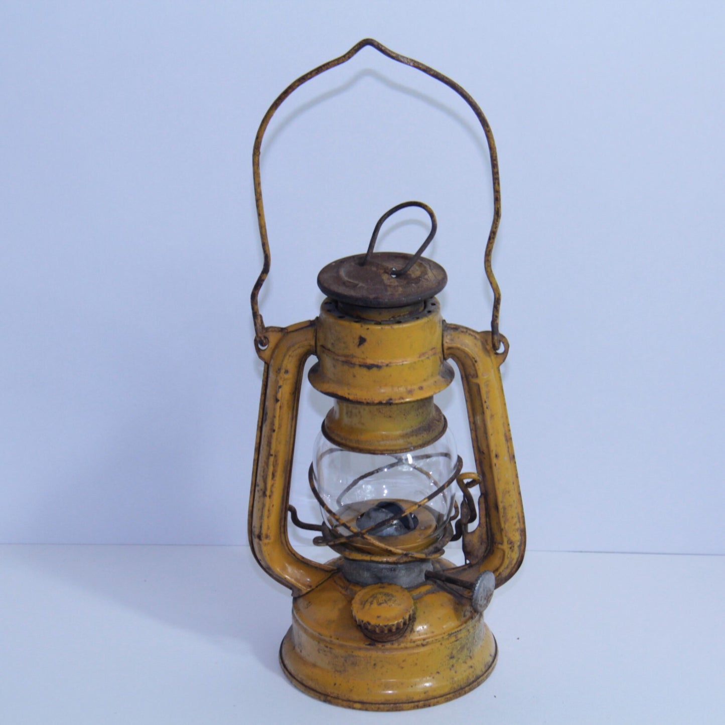 Vintage Winged Wheel #350 Lantern – Yellow w Glass Globe – Made in Japan – 7"
