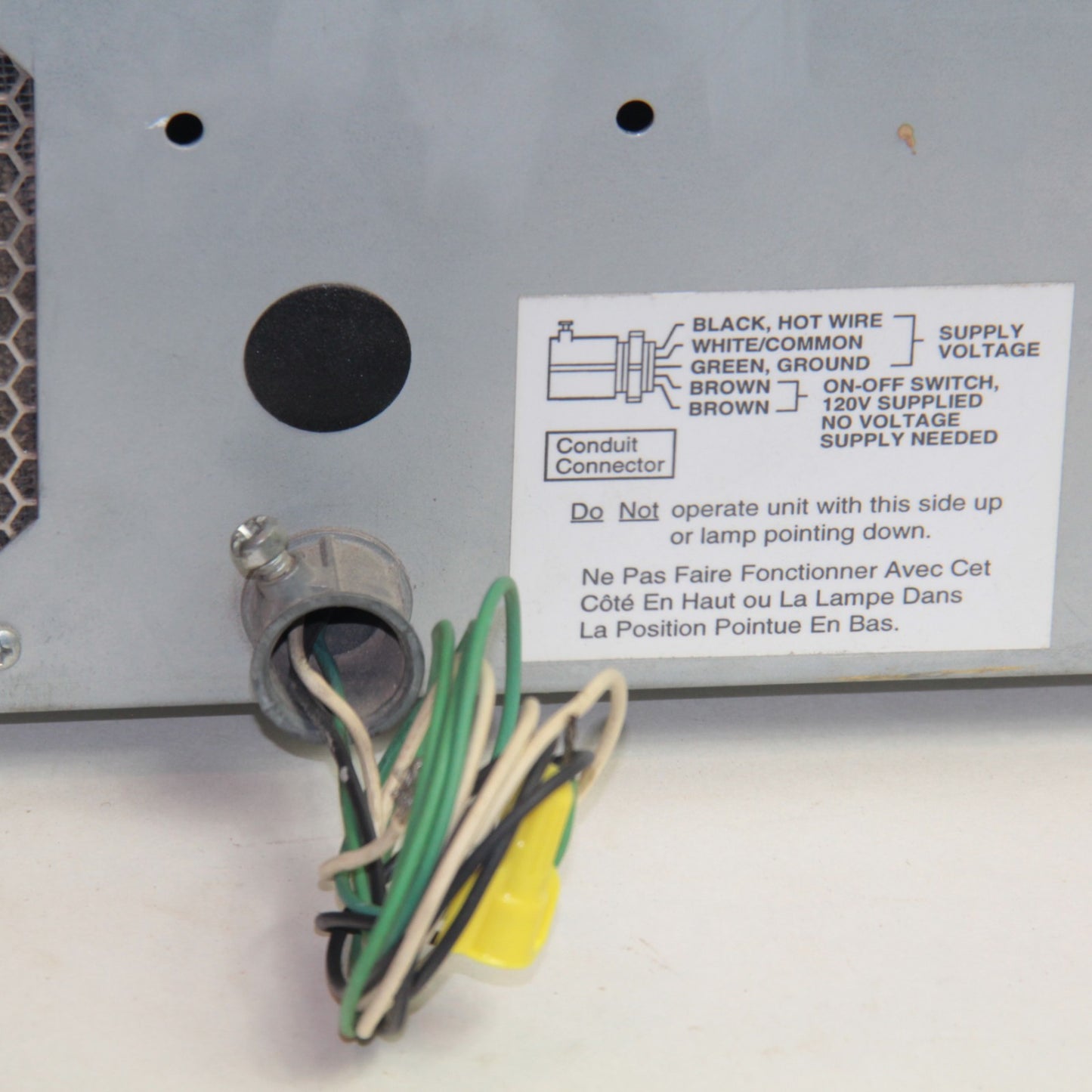 Fiberstars 405N/40-C81-120-003 HID Light Fixture 2.0A Luminaire For Parts/Rep 💡