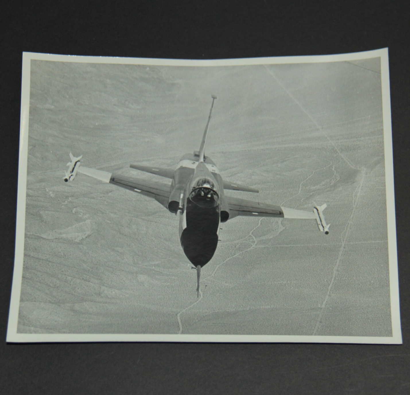 Vintage Northrop YF-5A w/ Sidewinder Missiles – 8x10 Press Release Photo ✈️