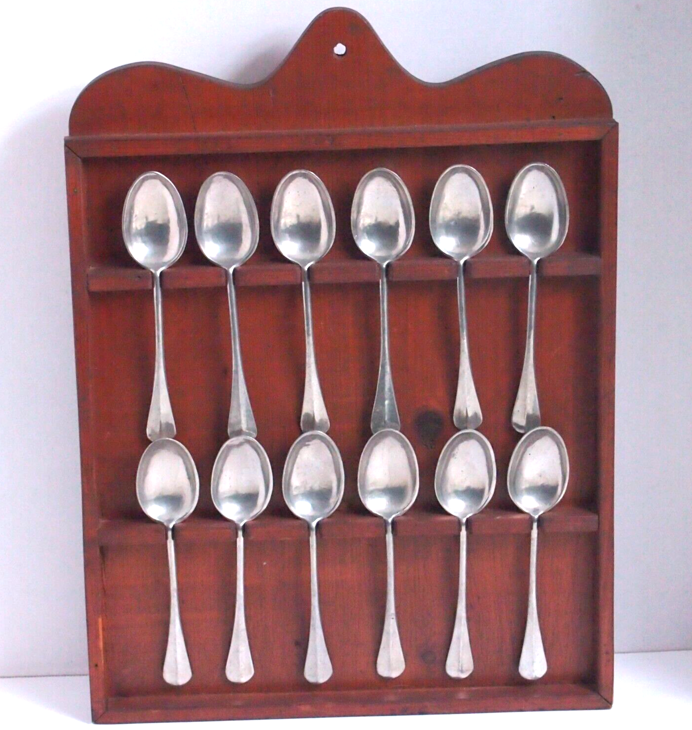 Vintage Set of 12 Britannia Pattern Pewter Spoons St. Genevieve Foundry w Stand